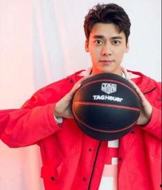 蔡徐坤爆料李易峰视频,背后真相令人震惊  第1张